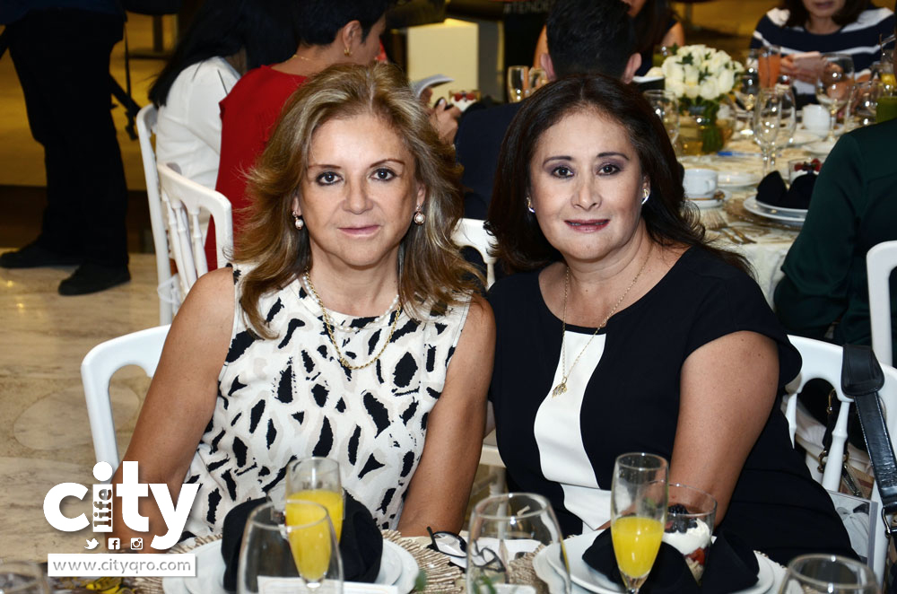 monica-almaraz-y-tere-tepichin