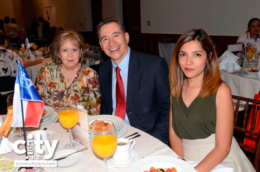 aracely-garza-jesus-garza-sofia-penaloza