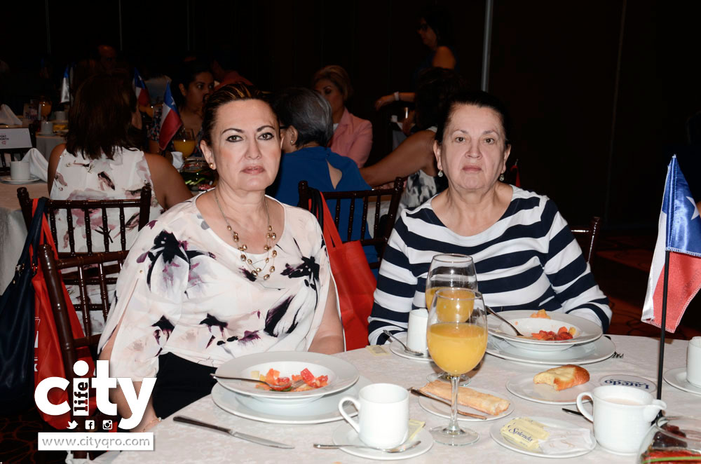 elizabeth-y-mariana-reynoso